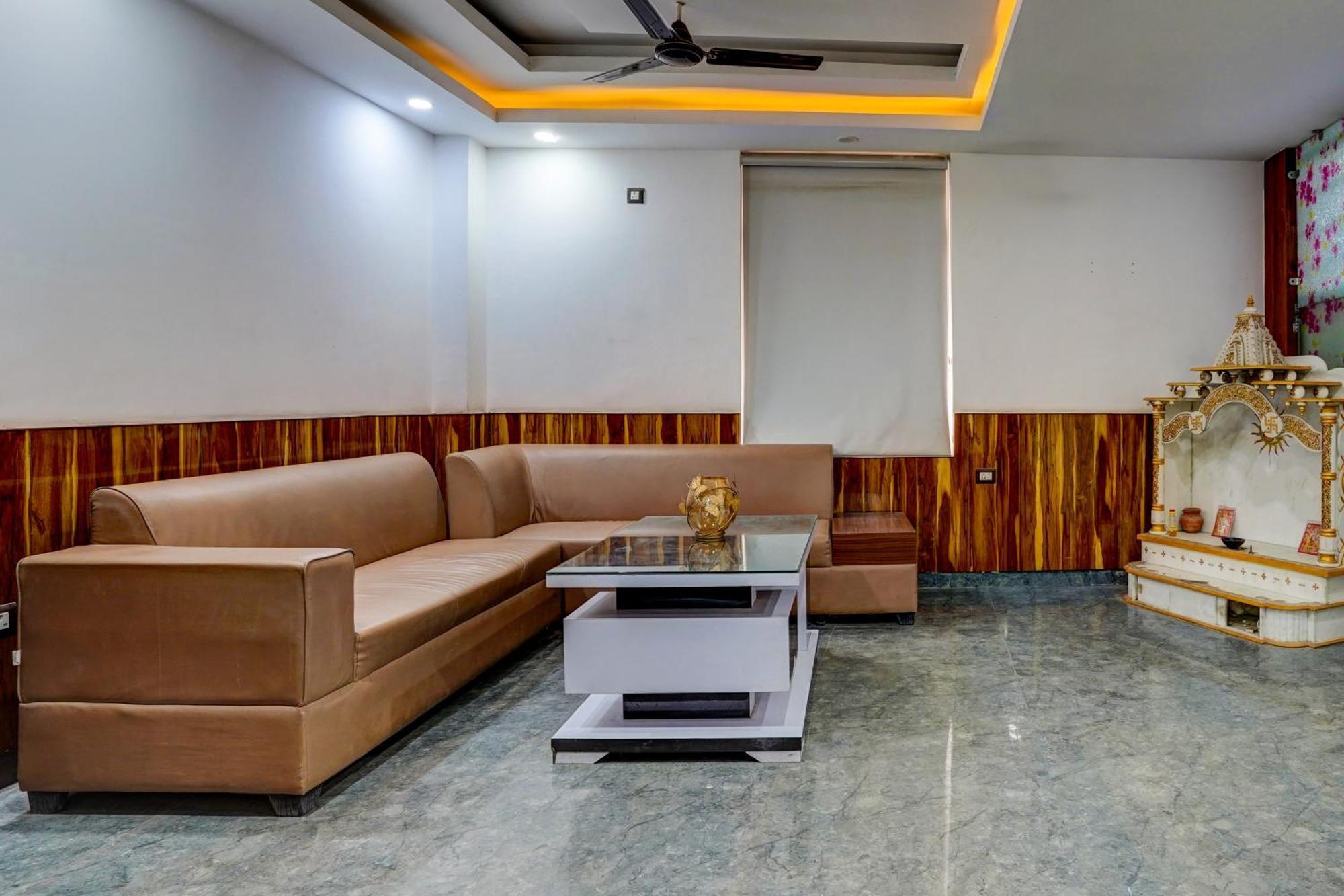 Hotel Hight Krone A Family Hotel Near Igi Airport Delhi Neu-Delhi Exterior foto