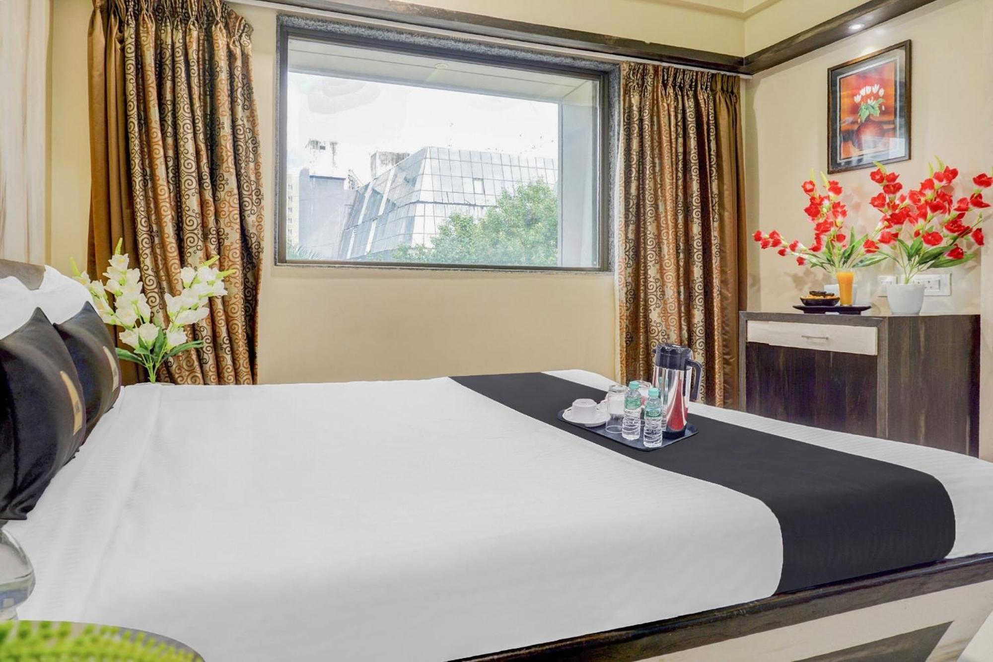 Hotel Hight Krone A Family Hotel Near Igi Airport Delhi Neu-Delhi Exterior foto